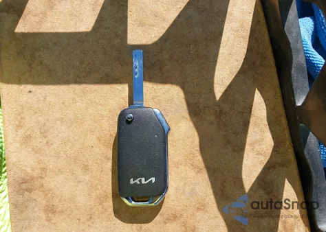 2023 Kia Forte Lxs z USA, uszkodzony, nr VIN 3KPF24AD6PE651213